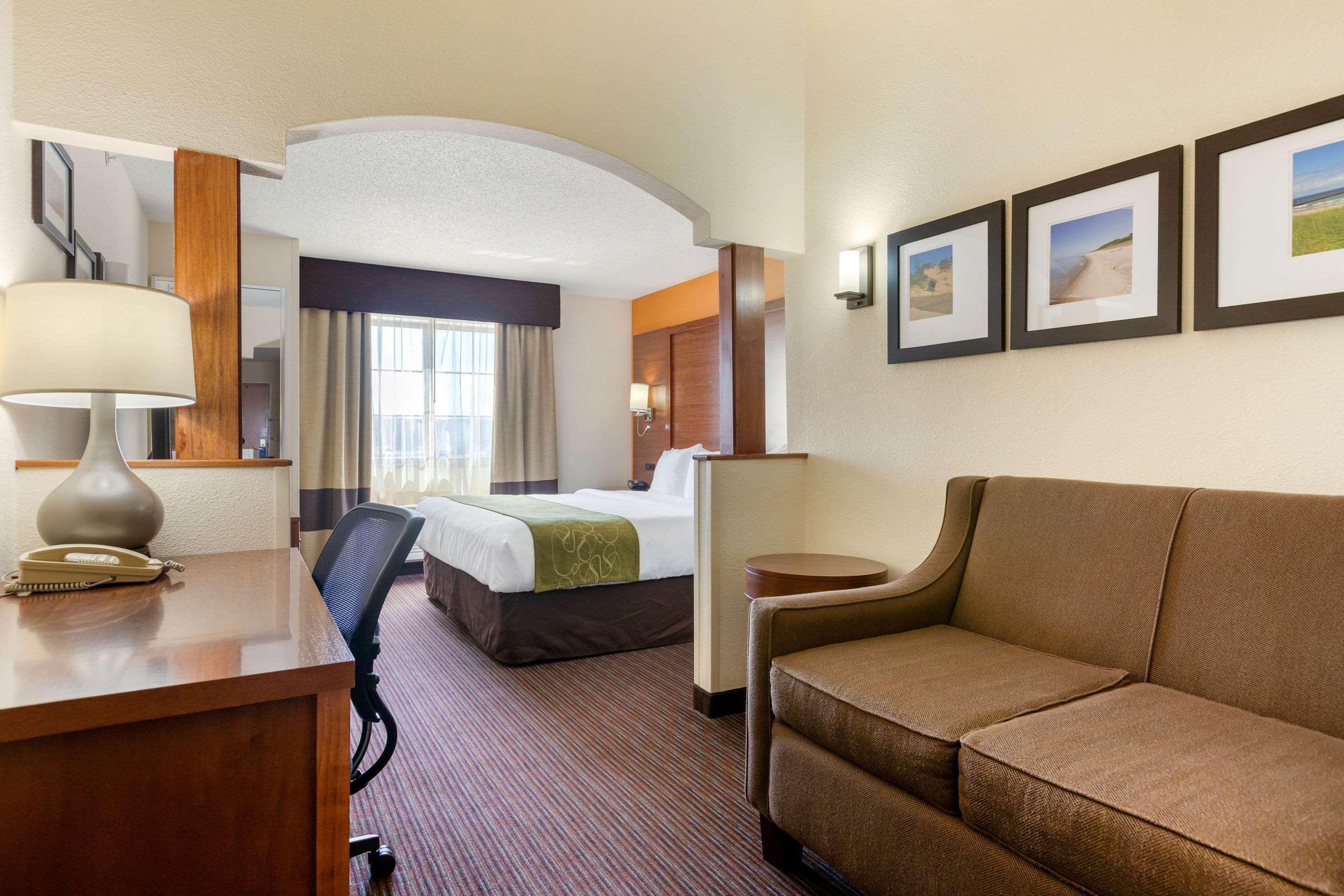 Comfort Suites Stevensville - St Joseph Exterior foto