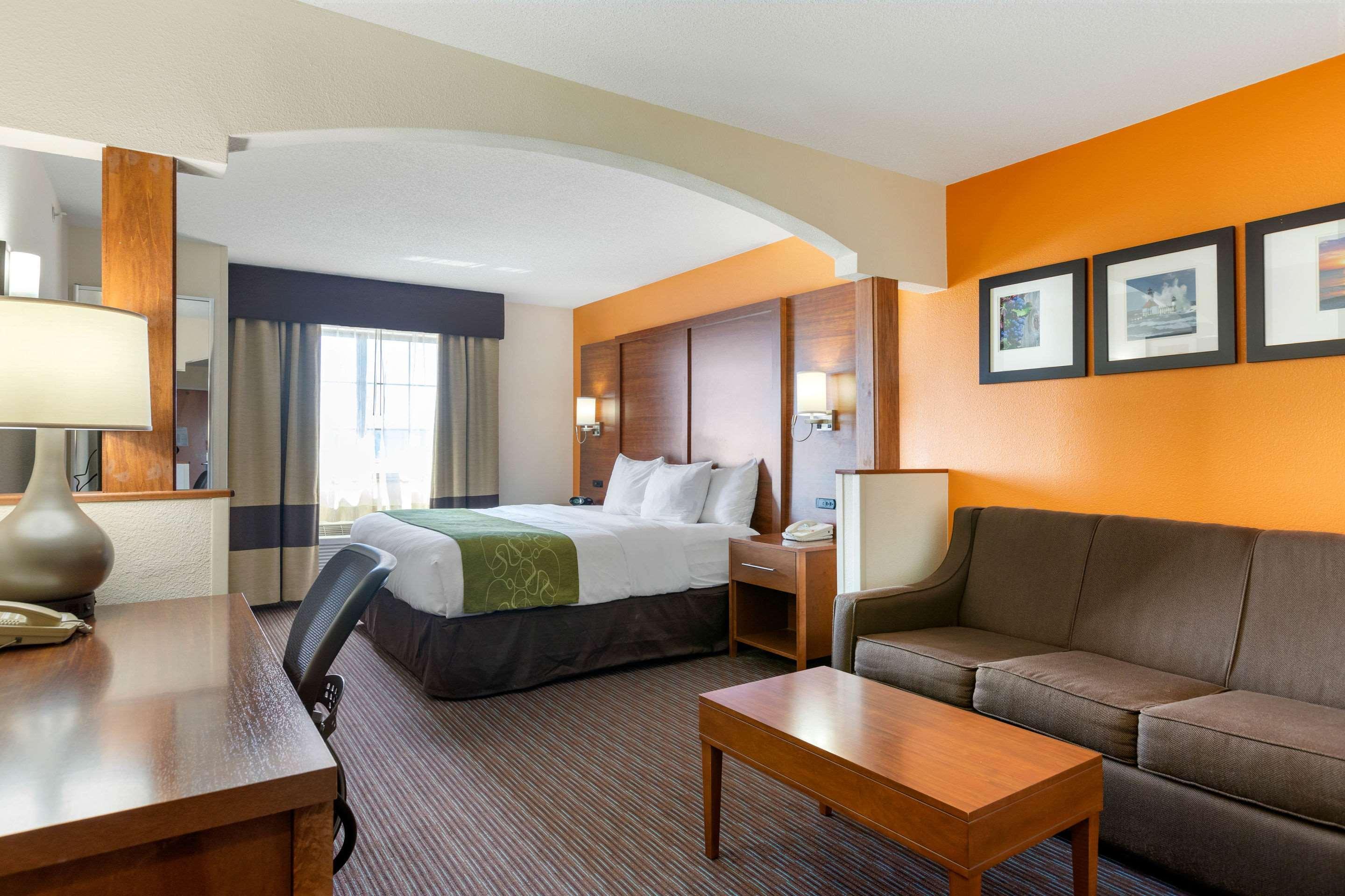 Comfort Suites Stevensville - St Joseph Exterior foto